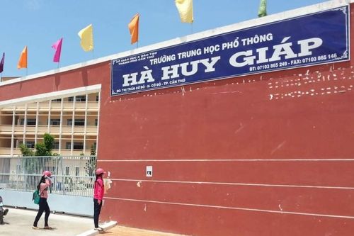 Học sinh lớp 10 ở Cần Thơ rơi lầu thiệt mạng
