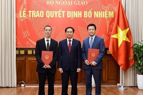 Bộ Ngoại giao bổ nhiệm lãnh đạo cấp vụ