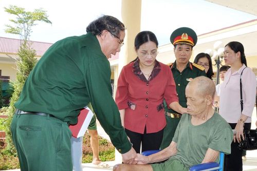 Phó Chủ tịch HĐND tỉnh thăm các trung tâm, khu điều dưỡng thương binh và gia đình chính sách