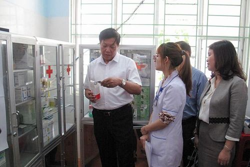 Củng cố mạng lưới y tế cơ sở trong tình hình mới