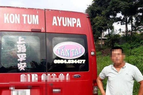 Gia Lai: Xác minh vụ tài xế, phụ xe đánh hành khách vì không chịu... lên xe