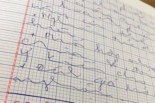 Nổi sóng mạng: Thanh niên khoe chữ xấu bác sĩ cũng phải 'nể', nghe lý do nhiều người lại càng sốc