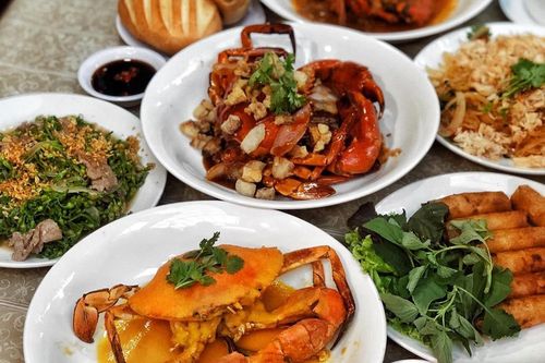 Ăn hải sản chất lượng ở 4 quán bình dân tại TP.HCM