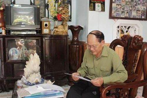 Còn sức khỏe tôi còn đi tìm đồng đội