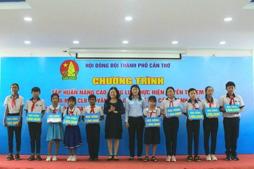 Thành Đoàn Cần Thơ thành lập Câu lạc bộ Tư vấn, trợ giúp trẻ em