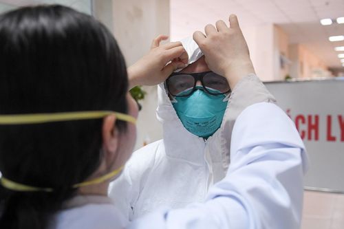 Bệnh nhân mới mắc Covid-19 ở Đà Nẵng phải thở máy