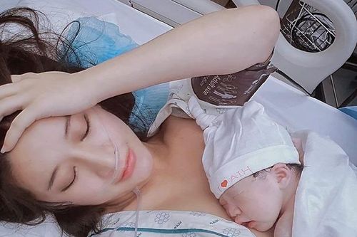 Hình ảnh Vân Navy sau ca vượt cạn gây nhiều chú ý