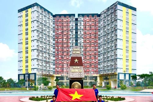 Khánh thành Cột mốc chủ quyền quần đảo Trường Sa tại Ký túc xá ĐHQG TPHCM