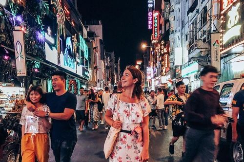 Thí điểm kéo dài dịch vụ ban đêm đến 6h sáng