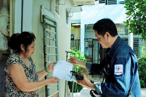 Giảm trên 1.000 tỷ đồng cho khách hàng sử dụng điện tại TP.HCM