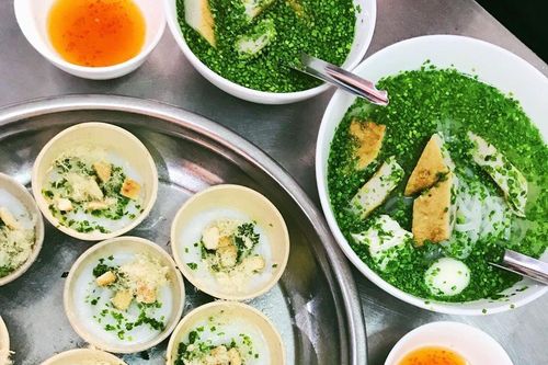 Bánh canh hẹ và loạt món Phú Yên hấp dẫn thực khách Sài thành