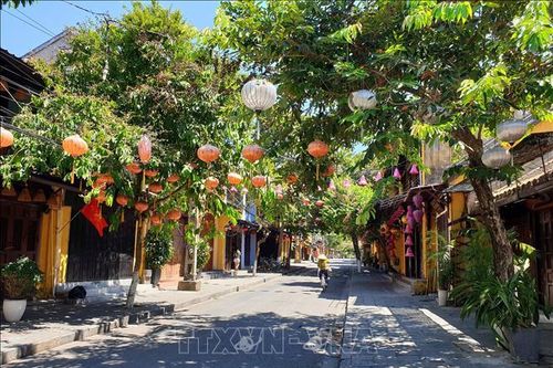 Lo lắng dịch bệnh COVID-19, khách liên tục hoãn - hủy tour