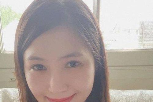 Hương Tràm khẳng định vẫn ổn giữa lúc Covid-19 diễn biến phức tạp tại Mỹ