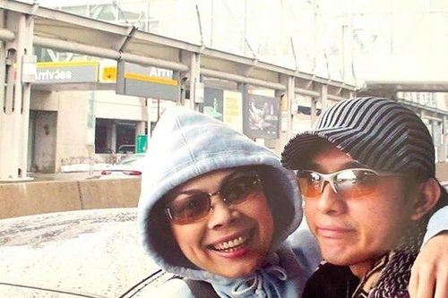 Thanh Thảo 'xin phép' bà xã Đan Trường cho đăng ảnh thanh xuân tình tứ bên nam ca sĩ