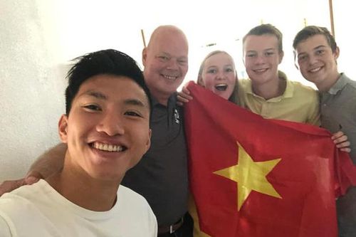 Văn Hậu sẽ trở về Việt Nam ngày hôm nay