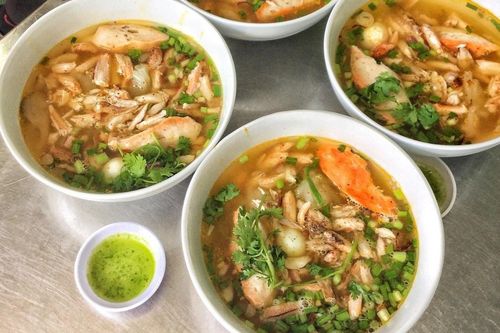 Mì thảy và loạt món ngon cho bữa sáng ở Vũng Tàu