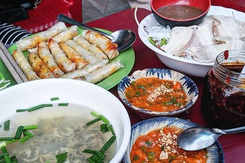 Don, ram bắp và loạt món xứ Quảng lạ vị tại TP.HCM