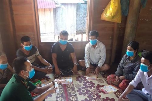 BĐBP Quảng Trị đến từng thôn, bản tuyên truyền phòng, chống dịch Covid-19