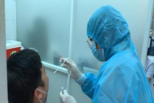 Khai báo gian dối để được xét nghiệm Covid-19 có thể bị truy cứu trách nhiệm hình sự