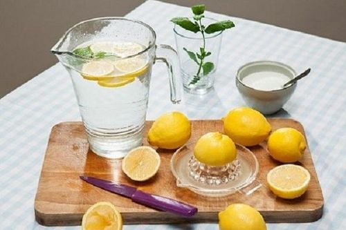Chanh muối đề kháng, ngừa nám được không?
