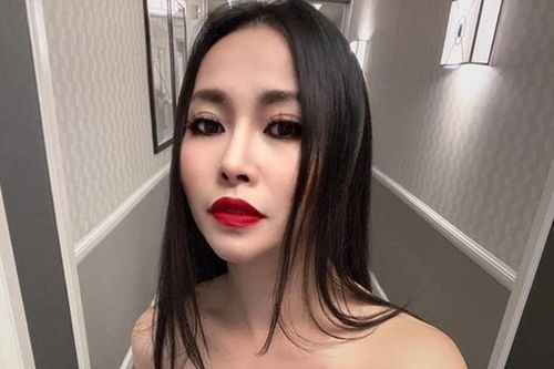 Bạn gái tin đồn của Phùng Ngọc Huy về nước 'dưỡng thai' 14 ngày