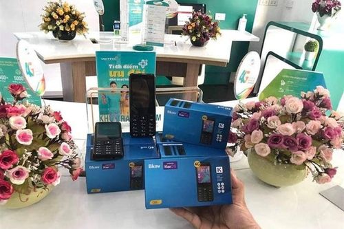 'Chán' B86, BKAV lại sản xuất điện thoại cục gạch 4G giá rẻ