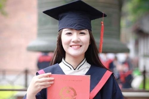 Thành tích đáng nể của nữ sinh Văn hóa có nụ cười tỏa nắng