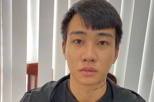 Trốn truy nã đặc biệt nguy hiểm, nam thanh niên 18 tuổi ra đầu thú