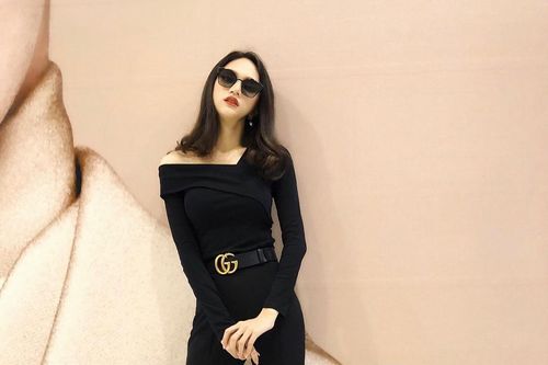 Cách kết hợp quần + giày dép kéo dài chân 'bất bại' của Hương Giang