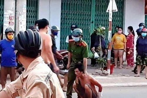 Đâm chết người sau khi cãi vã tại phòng trọ