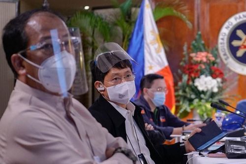 Bộ trưởng Philippines tái dương tính Covid-19 sau 5 tháng