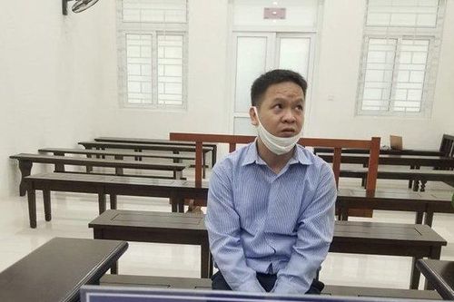 Mất tình hàng xóm vì tranh chấp … rãnh thoát nước