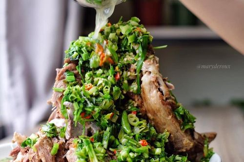 Những món ăn ngoại cỡ được yêu thích tại TP.HCM