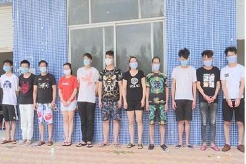 Bắt 11 người Trung Quốc nhập cảnh trái phép vào Việt Nam để tổ chức đánh bạc