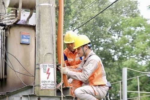 Đảm bảo an toàn lưới điện mùa mưa bão