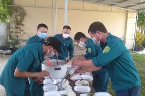 'Sao vuông' trách nhiệm, tận tình chống dịch