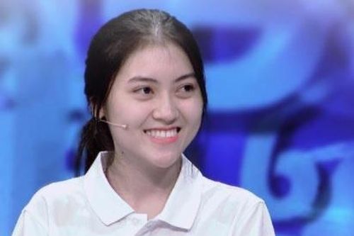 Nữ sinh được khen ngợi khi tham gia 'Đường lên đỉnh Olympia'