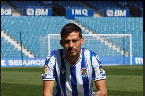 Ngôi sao David Silva dính Covid-19 ngay ngày ra mắt đội bóng mới