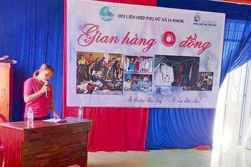 Hội Liên hiệp Phụ nữ xã Ia Rmok khai trương 'Gian hàng 0 đồng'
