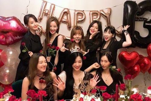 Không comeback cùng nhau nhưng các thành viên SNSD vẫn phủ sóng mọi mặt trận (phần 1)