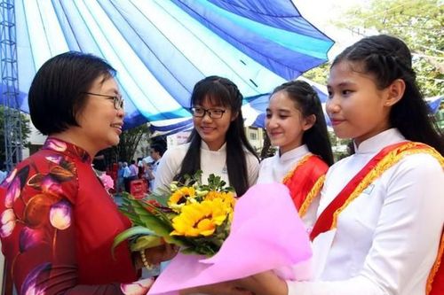 Đề nghị sửa đổi tiêu chuẩn xét tặng danh hiệu NGND, NGƯT