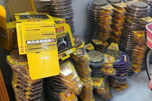 Bắt 'ông trùm' đường dây làm giả phụ tùng xe máy quy mô lớn