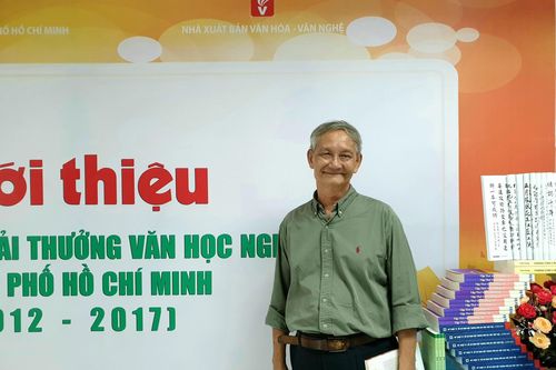 Nhà văn Văn Lê qua đời, hưởng thọ 72 tuổi