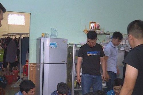 Bắt quả tang nhóm đối tượng đánh bạc dưới hình thức xóc vỏ hạt dưa