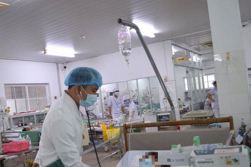 Tự ý uống thuốc chữa đau lưng, người phụ nữ 29 tuổi suýt chết