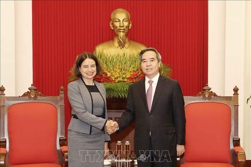 Trưởng ban Kinh tế Trung ương Nguyễn Văn Bình tiếp Đại sứ Australia tại Việt Nam