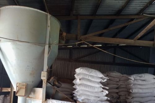 Bắt kho nguyên liệu thủy sản không rõ nguồn gốc ở An Giang