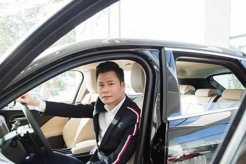 Bóc giá xế hộp hạng sang Jaguar F-Pace Quang Dũng tậu để chạy show