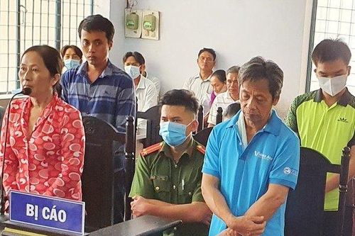Cả nhà lĩnh án vì tạt xăng vào đoàn cưỡng chế