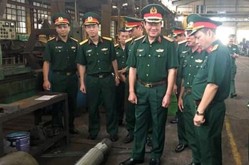 Thượng tướng Bế Xuân Trường kiểm tra và làm việc với nhà máy Z125
